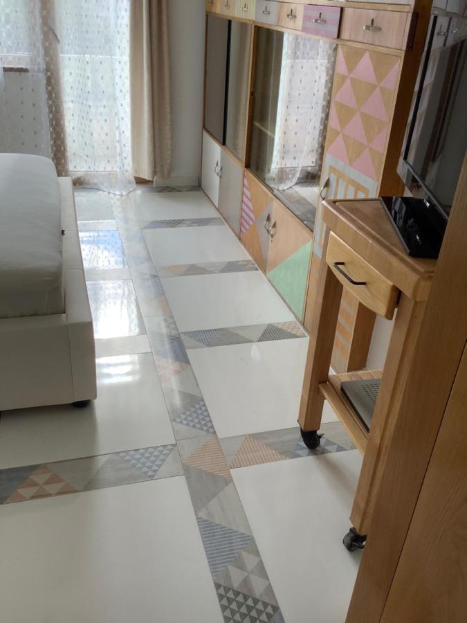 Kussmann Appartment Varna Bagian luar foto